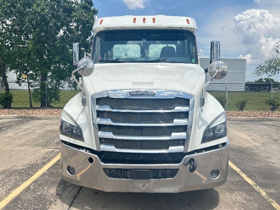 Day Cab Tractor-Heavy Duty Tractors-Freightliner-2019-T12664ST-Houston-TX-219,871\n\t\tmiles-$ 56,500 - Image 2