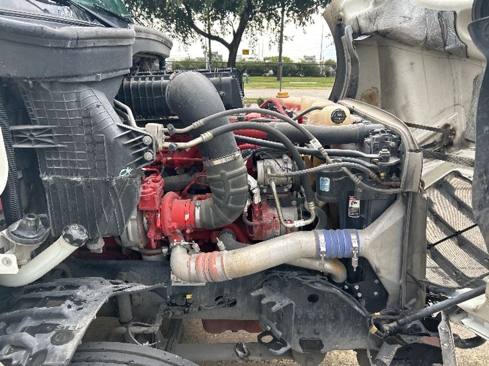 Day Cab Tractor-Heavy Duty Tractors-Freightliner-2019-T12664ST-Houston-TX-223,621\n\t\tmiles-$ 56,250 - Image 15