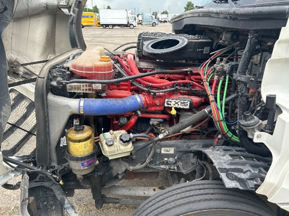 Day Cab Tractor-Heavy Duty Tractors-Freightliner-2019-T12664ST-Houston-TX-223,621\n\t\tmiles-$ 56,250 - Image 16