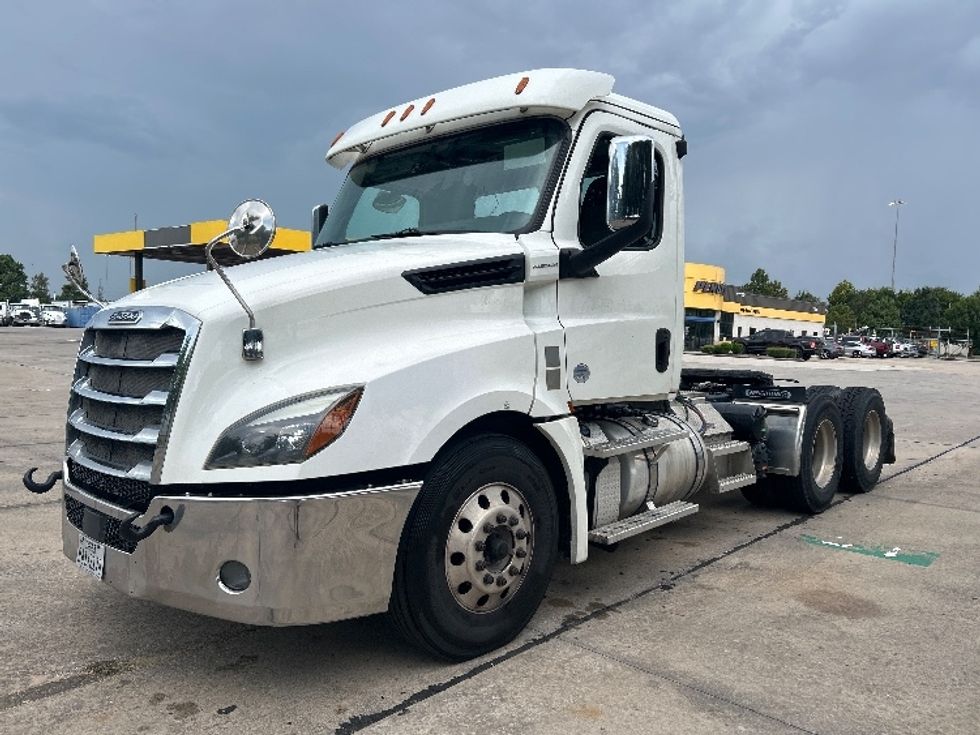Day Cab Tractor-Heavy Duty Tractors-Freightliner-2019-T12664ST-Houston-TX-223,621\n\t\tmiles-$ 56,250 - Image 3