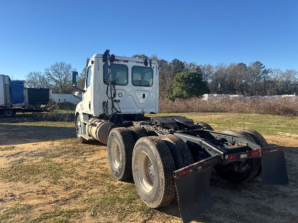 Day Cab Tractor-Heavy Duty Tractors-Freightliner-2019-T12664ST-Houston-TX-315,741\n\t\tmiles-$ 44,250 - Image 5