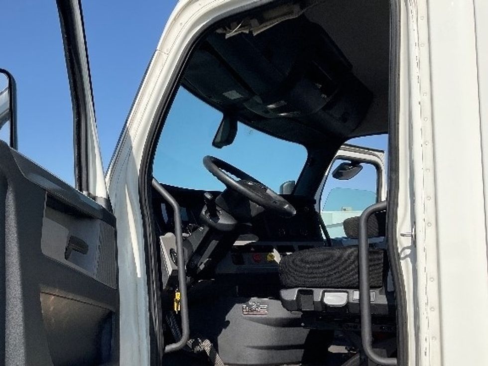 Day Cab Tractor-Heavy Duty Tractors-Freightliner-2019-T12664ST-Indianapolis-IN-467,221\n\t\tmiles-$ 50,750 - Image 9