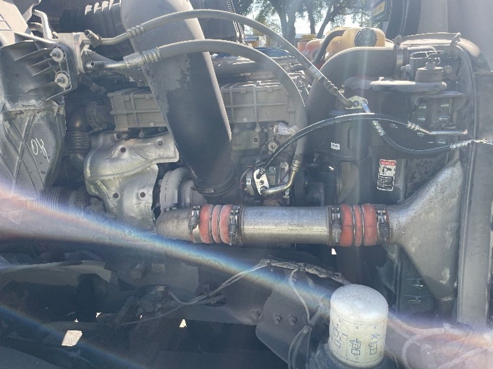 Day Cab Tractor-Heavy Duty Tractors-Freightliner-2019-T12664ST-Jacksonville-FL-338,681\n\t\tmiles-$ 53,000 - Image 14