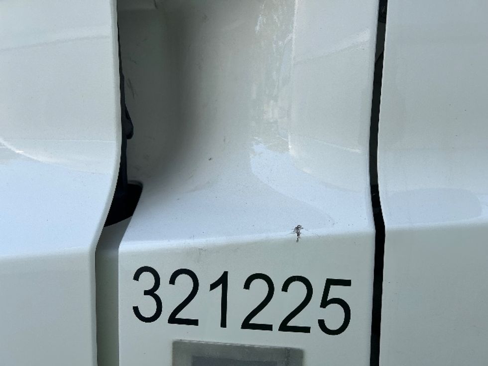 Day Cab Tractor-Heavy Duty Tractors-Freightliner-2019-T12664ST-Jacksonville-FL-338,681\n\t\tmiles-$ 53,000 - Image 16