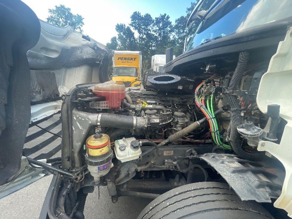 Day Cab Tractor-Heavy Duty Tractors-Freightliner-2019-T12664ST-Jacksonville-FL-633,836\n\t\tmiles-$ 30,250 - Image 15