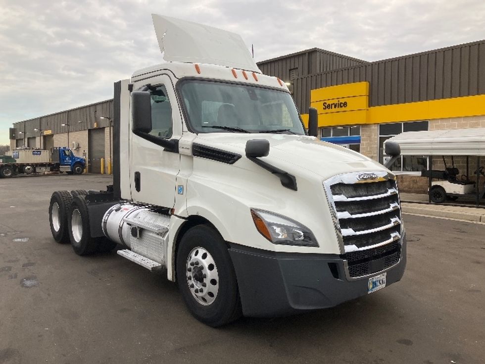 Day Cab Tractor-Heavy Duty Tractors-Freightliner-2019-T12664ST-Jessup-MD-505,206\n\t\tmiles-$ 43,750 - Image 1