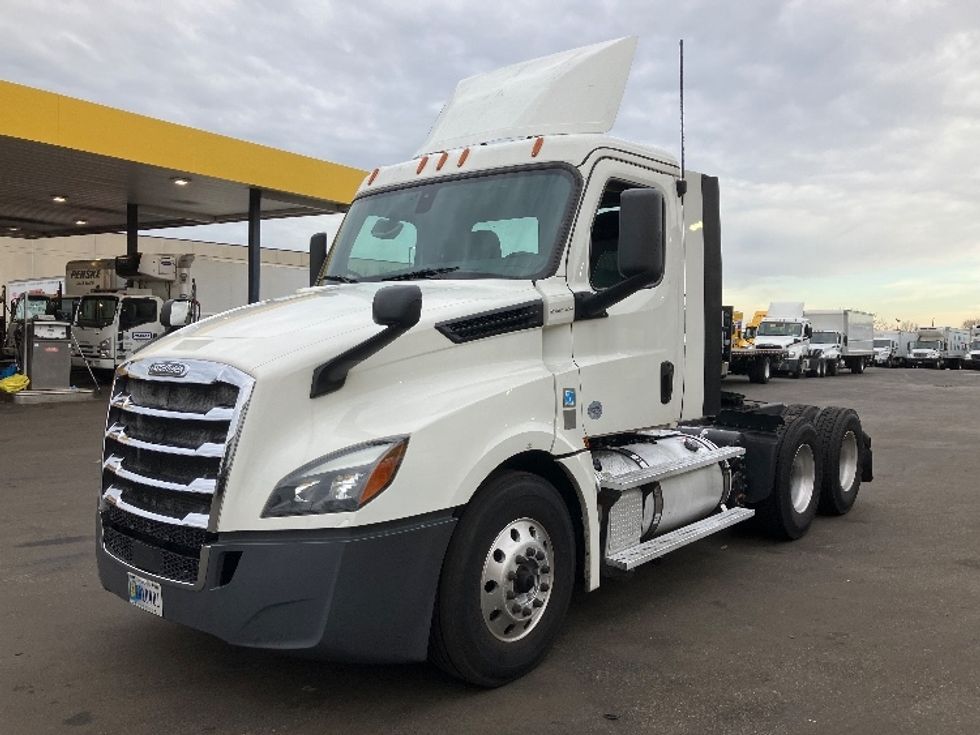 Day Cab Tractor-Heavy Duty Tractors-Freightliner-2019-T12664ST-Jessup-MD-505,206\n\t\tmiles-$ 43,750 - Image 3
