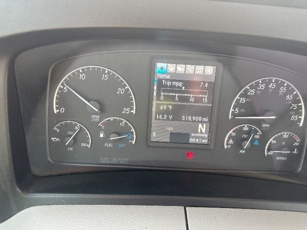 Day Cab Tractor-Heavy Duty Tractors-Freightliner-2019-T12664ST-Jessup-MD-518,900\n\t\tmiles-$ 38,500 - Image 17