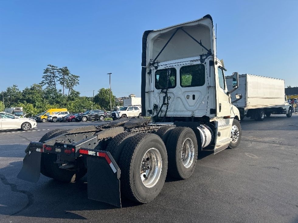 Day Cab Tractor-Heavy Duty Tractors-Freightliner-2019-T12664ST-Jessup-MD-553,229\n\t\tmiles-$ 33,750 - Image 7