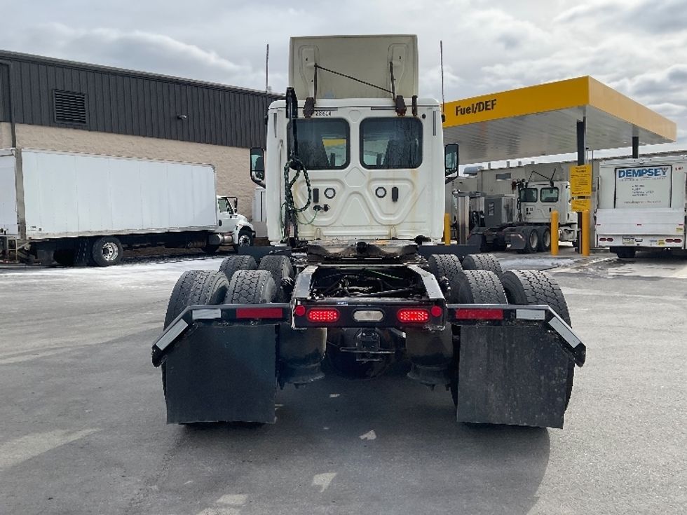 Day Cab Tractor-Heavy Duty Tractors-Freightliner-2019-T12664ST-Jessup-PA-514,904\n\t\tmiles-$ 42,500 - Image 6
