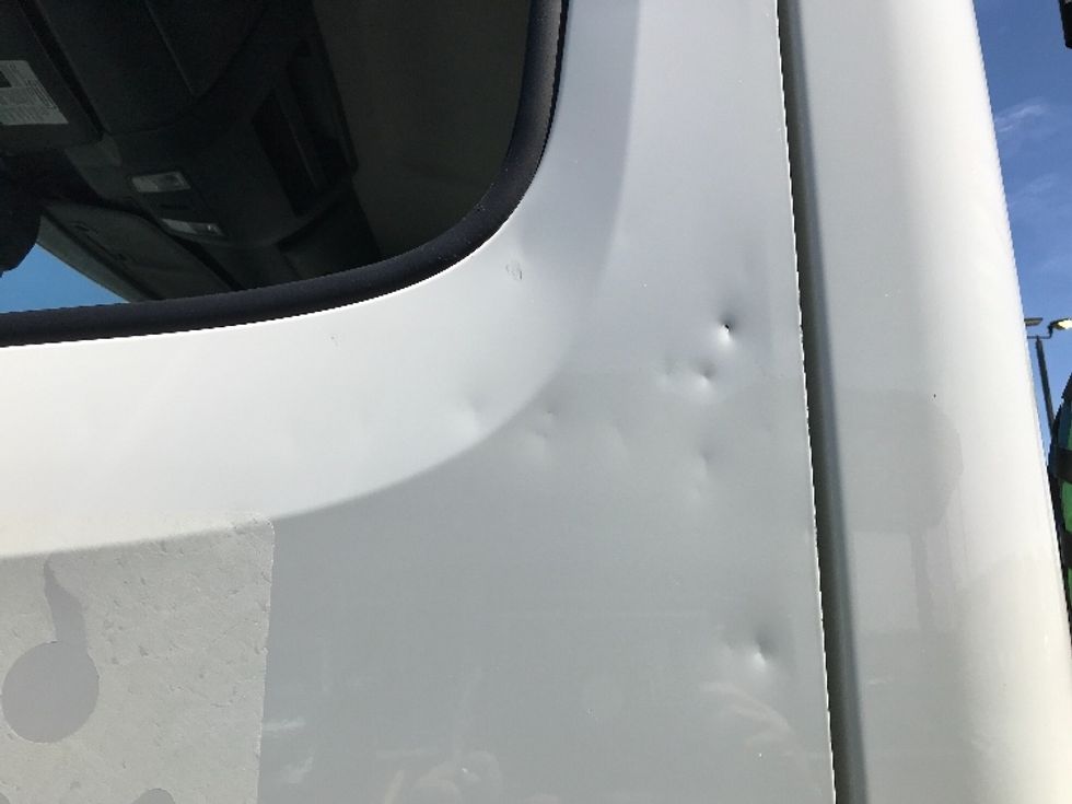 Day Cab Tractor-Heavy Duty Tractors-Freightliner-2019-T12664ST-Kansas City-MO-250,723\n\t\tmiles-$ 52,000 - Image 17