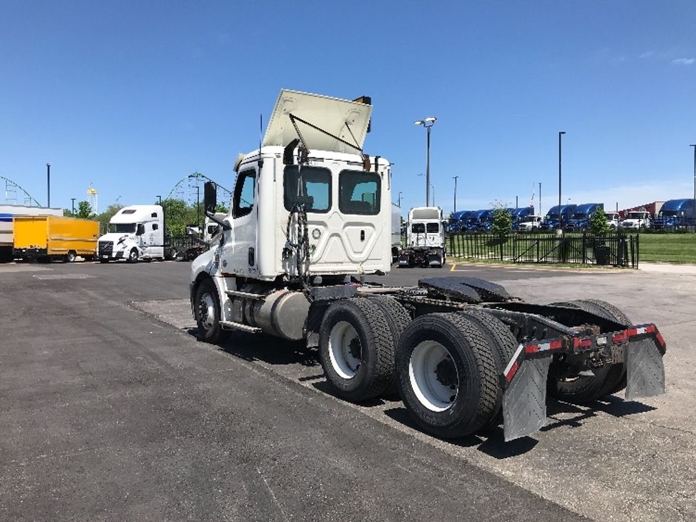 Day Cab Tractor-Heavy Duty Tractors-Freightliner-2019-T12664ST-Kansas City-MO-250,723\n\t\tmiles-$ 52,000 - Image 5