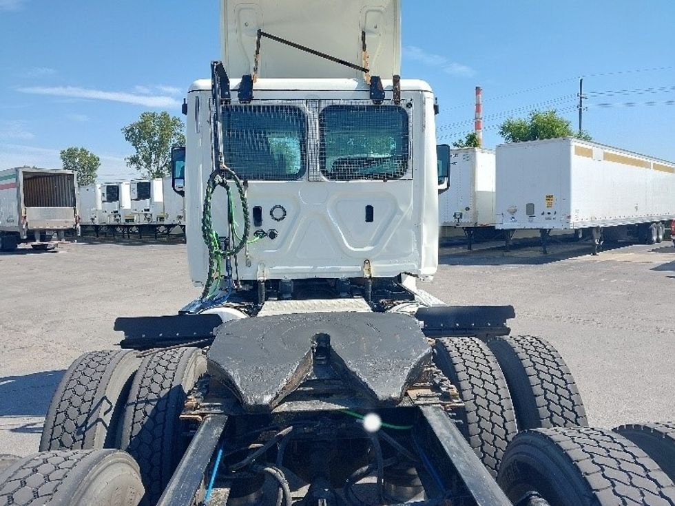Day Cab Tractor-Heavy Duty Tractors-Freightliner-2019-T12664ST-Kansas City-MO-278,717\n\t\tmiles-$ 66,000 - Image 6