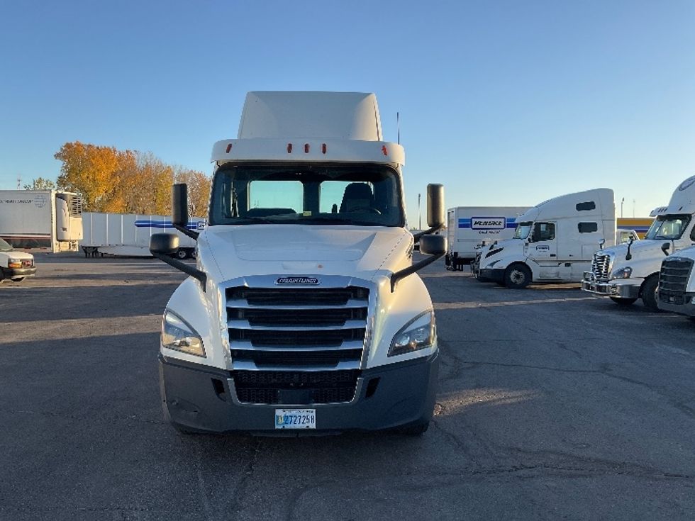 Day Cab Tractor-Heavy Duty Tractors-Freightliner-2019-T12664ST-Kansas City-MO-359,911\n\t\tmiles-$ 46,500 - Image 2