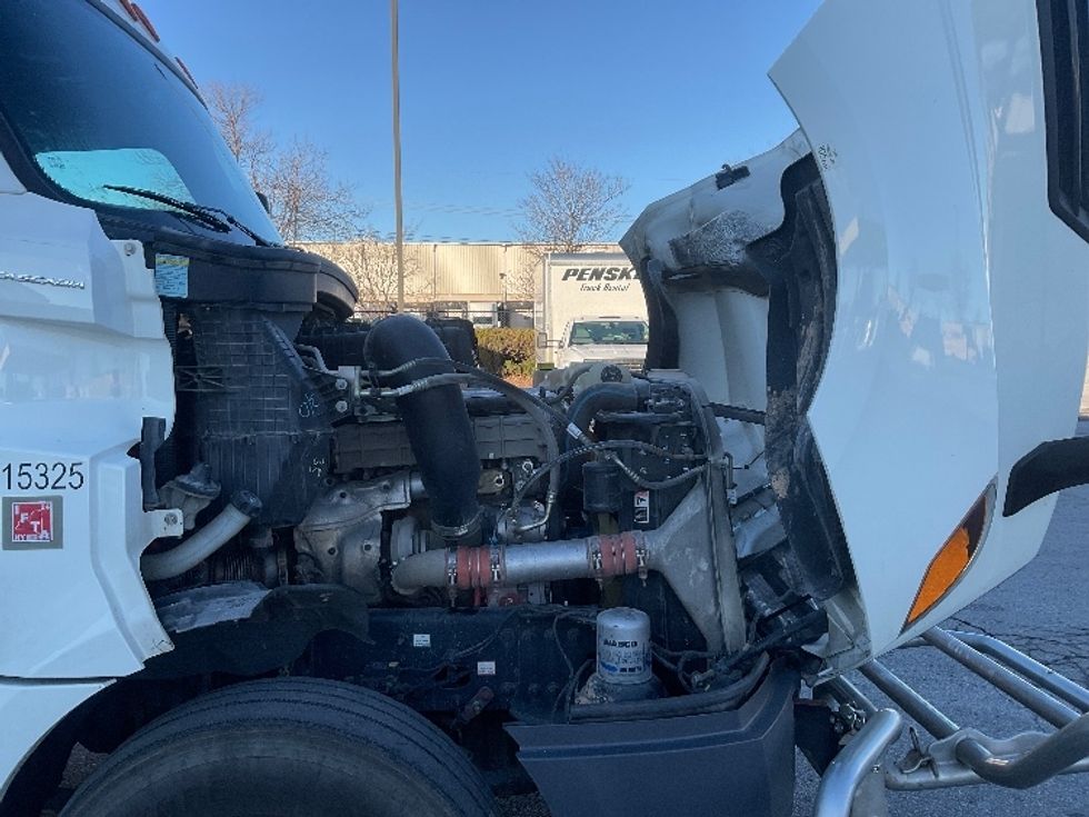 Day Cab Tractor-Heavy Duty Tractors-Freightliner-2019-T12664ST-Kansas City-MO-393,251\n\t\tmiles-$ 47,000 - Image 15