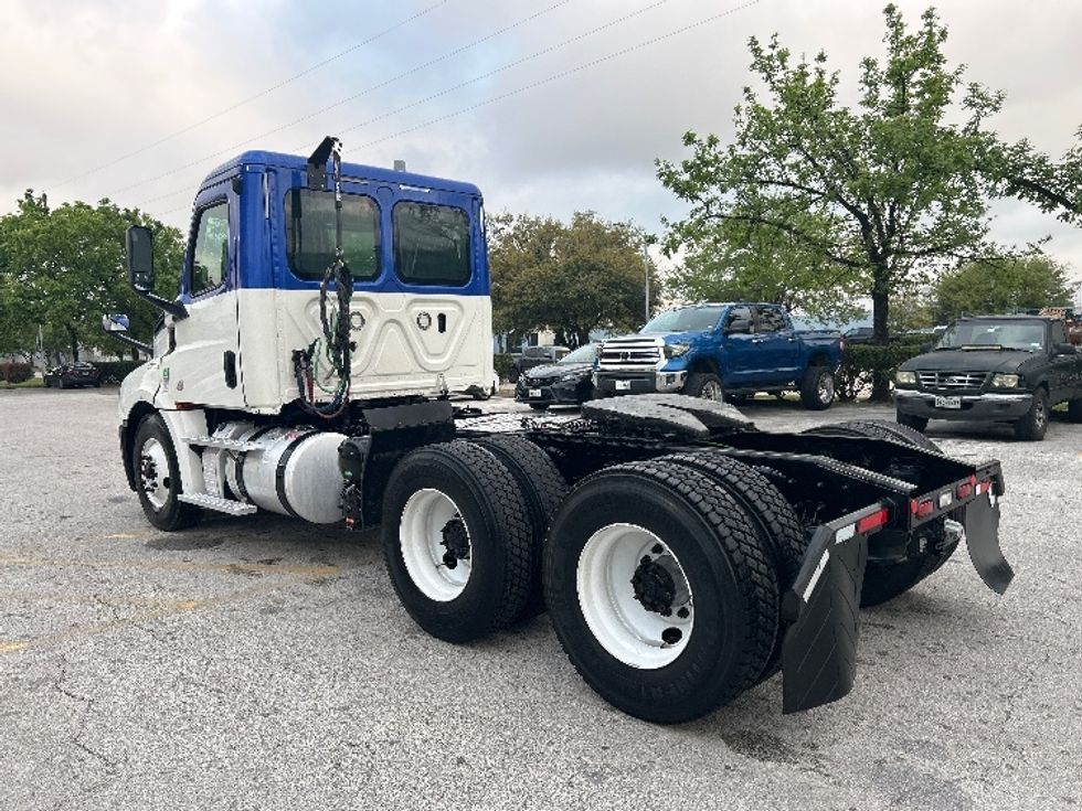 Day Cab Tractor-Heavy Duty Tractors-Freightliner-2019-T12664ST-Katy-TX-358,839\n\t\tmiles-$ 44,250 - Image 5