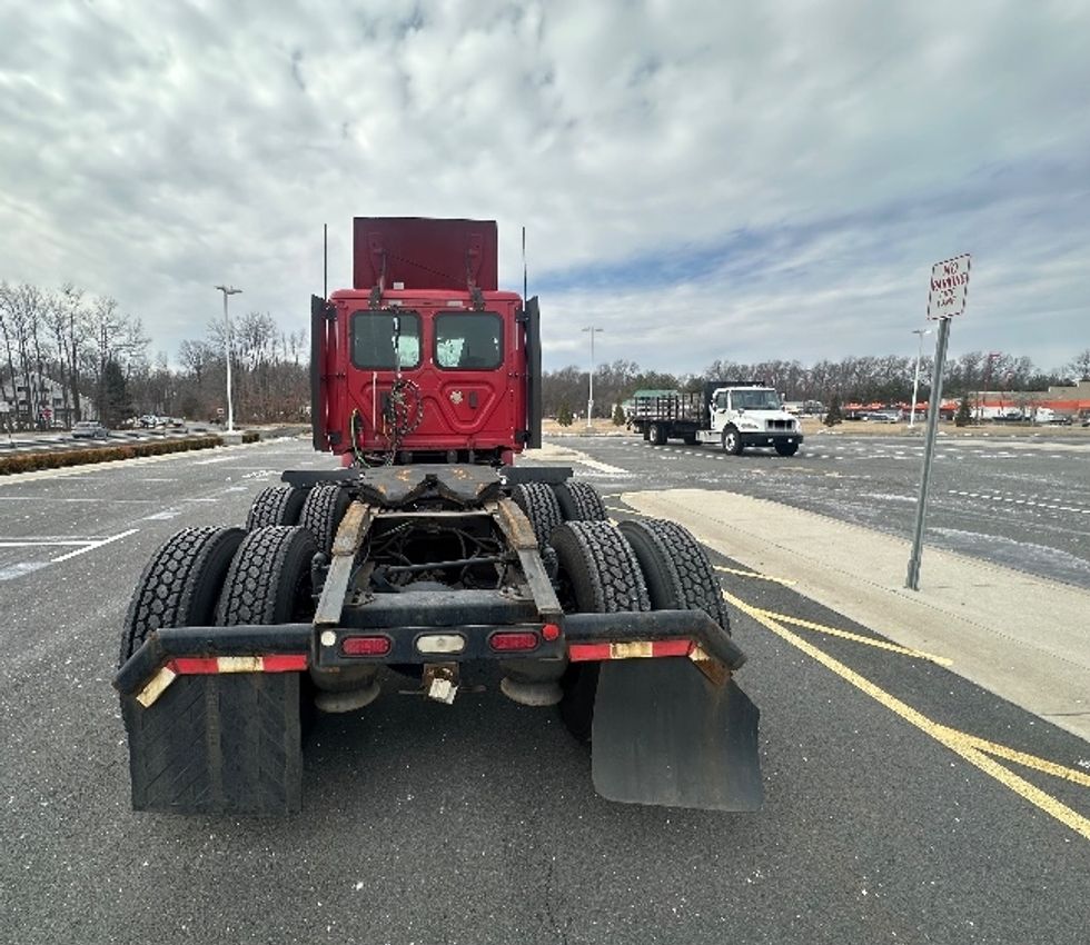 Day Cab Tractor-Heavy Duty Tractors-Freightliner-2019-T12664ST-Kearny-NJ-203,000\n\t\tmiles-$ 56,500 - Image 6
