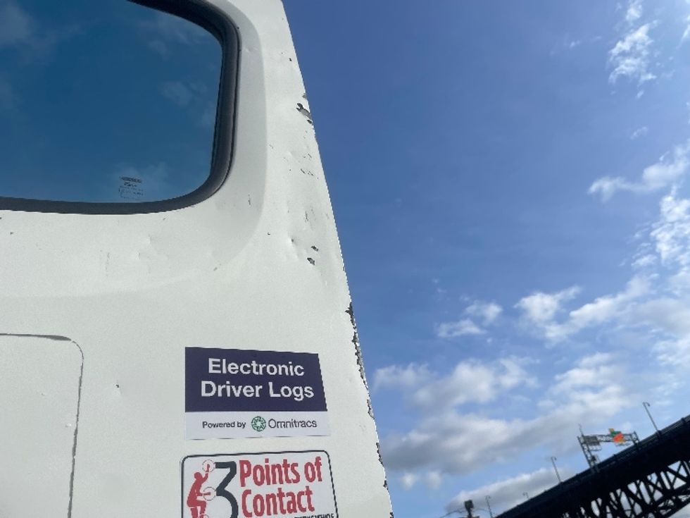 Day Cab Tractor-Heavy Duty Tractors-Freightliner-2019-T12664ST-Kearny-NJ-245,550\n\t\tmiles-$ 50,500 - Image 17