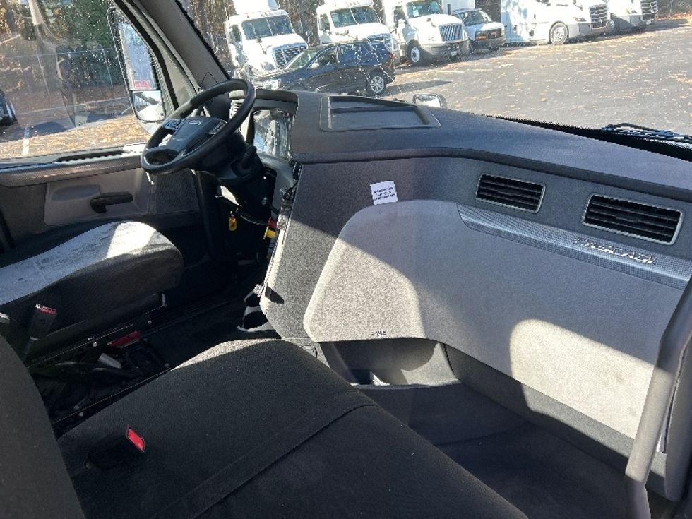 Day Cab Tractor-Heavy Duty Tractors-Freightliner-2019-T12664ST-Kennesaw-GA-506,046\n\t\tmiles-$ 40,250 - Image 14