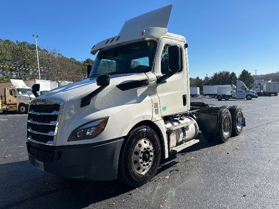 Day Cab Tractor-Heavy Duty Tractors-Freightliner-2019-T12664ST-Kennesaw-GA-506,046\n\t\tmiles-$ 40,250 - Image 3