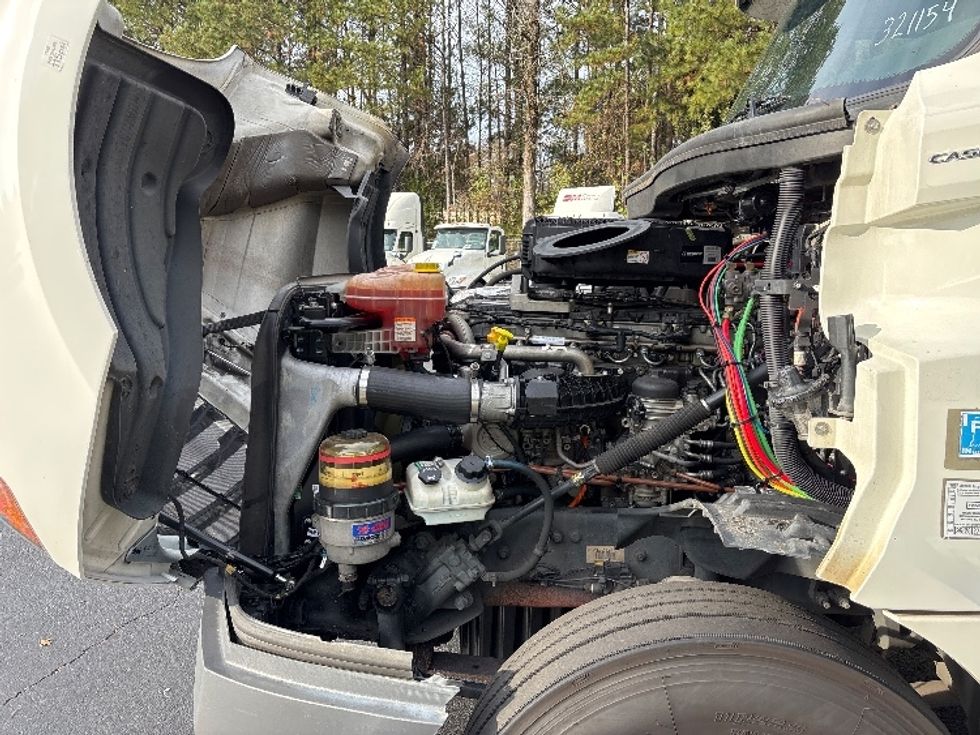 Day Cab Tractor-Heavy Duty Tractors-Freightliner-2019-T12664ST-Kennesaw-GA-547,506\n\t\tmiles-$ 36,500 - Image 16