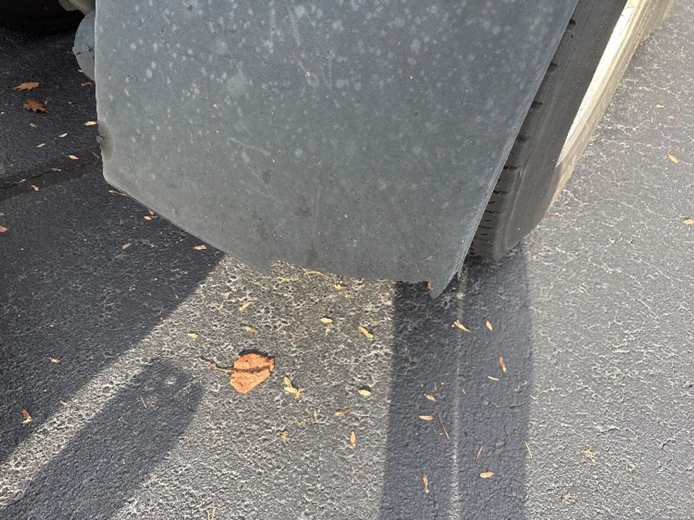 Day Cab Tractor-Heavy Duty Tractors-Freightliner-2019-T12664ST-Kennesaw-GA-547,506\n\t\tmiles-$ 36,500 - Image 17