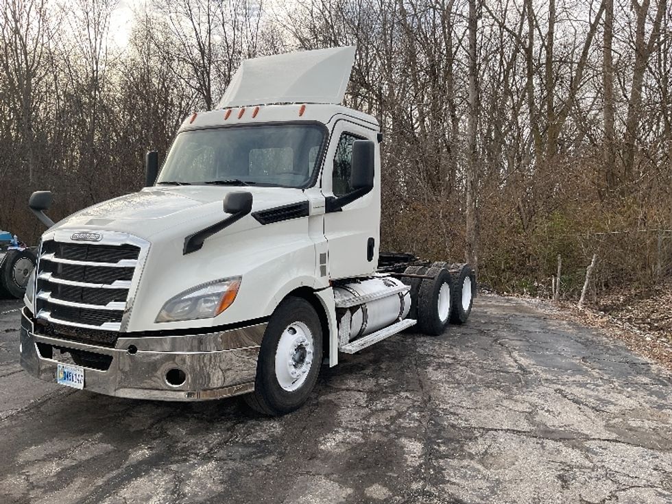 Day Cab Tractor-Heavy Duty Tractors-Freightliner-2019-T12664ST-La Porte-IN-470,675\n\t\tmiles-$ 47,500 - Image 3