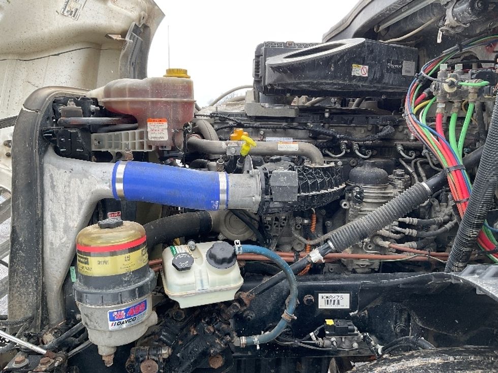 Day Cab Tractor-Heavy Duty Tractors-Freightliner-2019-T12664ST-La Porte-IN-473,651\n\t\tmiles-$ 46,000 - Image 16