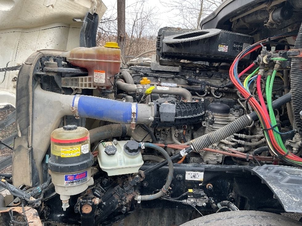 Day Cab Tractor-Heavy Duty Tractors-Freightliner-2019-T12664ST-La Porte-IN-492,496\n\t\tmiles-$ 45,500 - Image 16