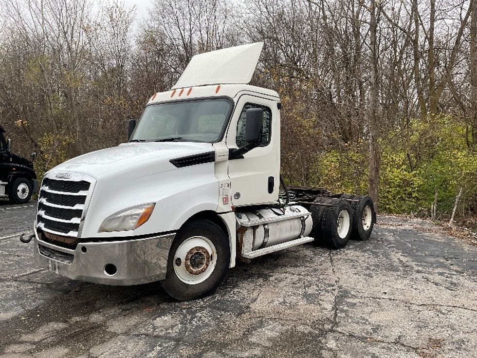 Day Cab Tractor-Heavy Duty Tractors-Freightliner-2019-T12664ST-La Porte-IN-492,496\n\t\tmiles-$ 45,500 - Image 3