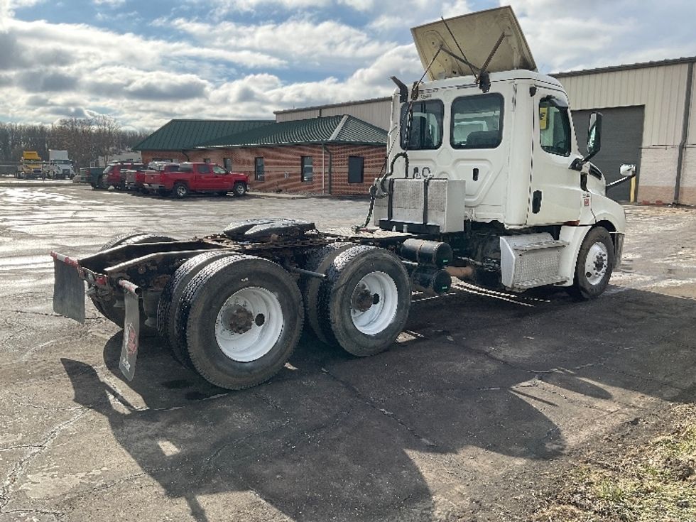 Day Cab Tractor-Heavy Duty Tractors-Freightliner-2019-T12664ST-La Porte-IN-521,347\n\t\tmiles-$ 44,000 - Image 7