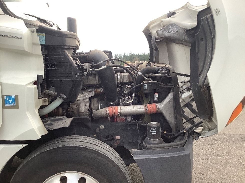 Day Cab Tractor-Heavy Duty Tractors-Freightliner-2019-T12664ST-Lacey-WA-381,163\n\t\tmiles-$ 47,750 - Image 15