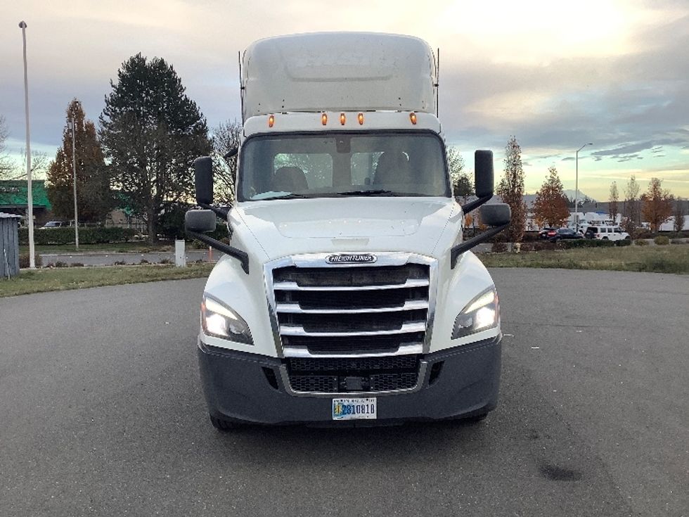 Day Cab Tractor-Heavy Duty Tractors-Freightliner-2019-T12664ST-Lacey-WA-434,504\n\t\tmiles-$ 44,750 - Image 2