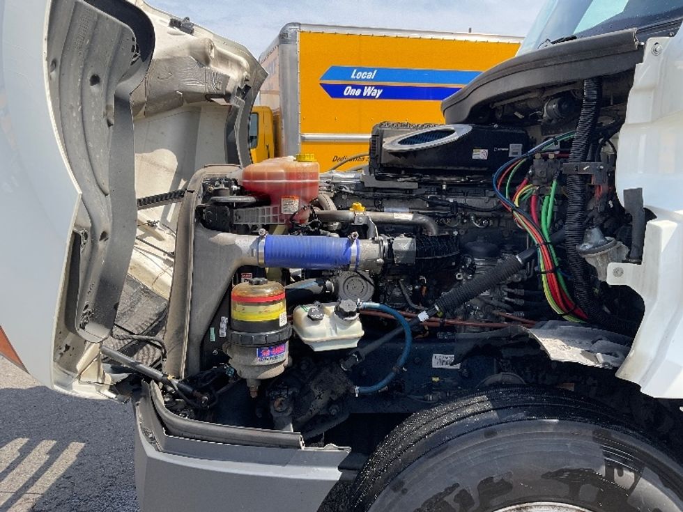 Day Cab Tractor-Heavy Duty Tractors-Freightliner-2019-T12664ST-Lacey-WA-480,900\n\t\tmiles-$ 39,000 - Image 16