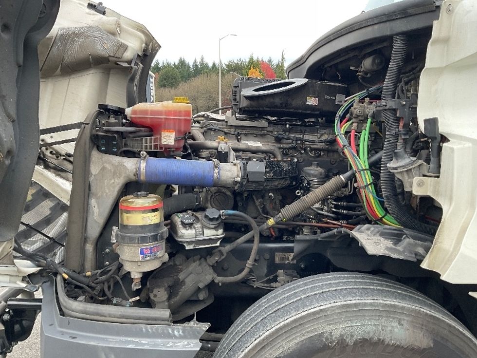 Day Cab Tractor-Heavy Duty Tractors-Freightliner-2019-T12664ST-Lacey-WA-490,301\n\t\tmiles-$ 41,750 - Image 16