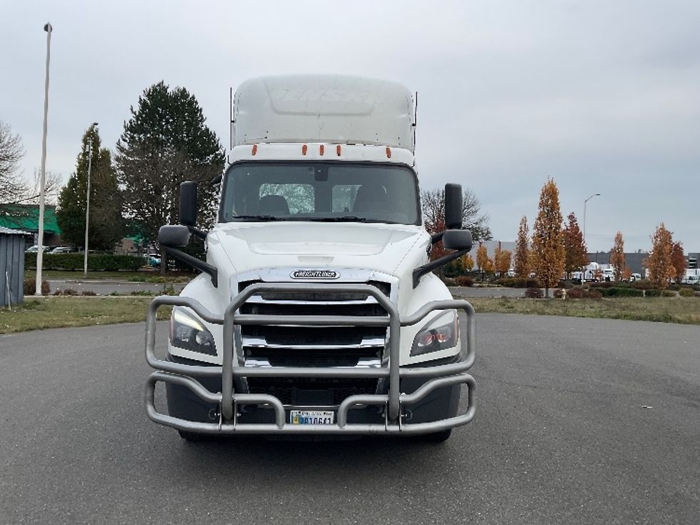 Day Cab Tractor-Heavy Duty Tractors-Freightliner-2019-T12664ST-Lacey-WA-490,301\n\t\tmiles-$ 41,750 - Image 2