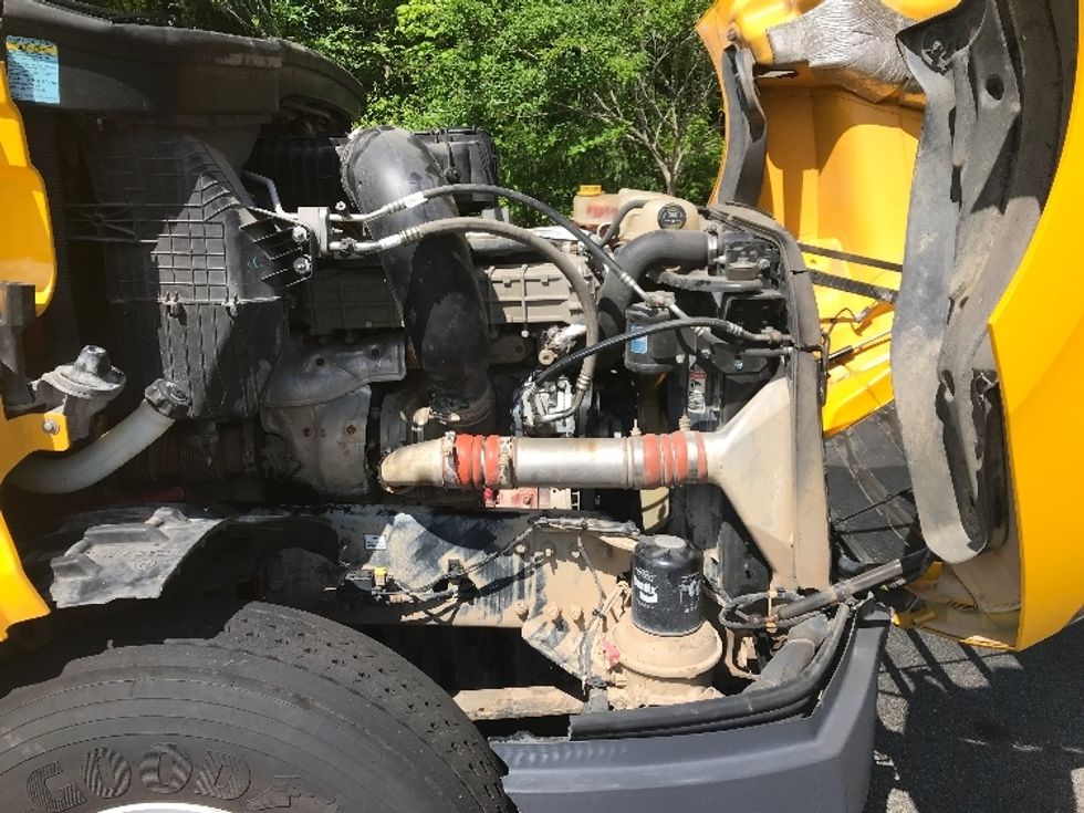 Day Cab Tractor-Heavy Duty Tractors-Freightliner-2019-T12664ST-Ladson-SC-225,067\n\t\tmiles-$ 54,500 - Image 11