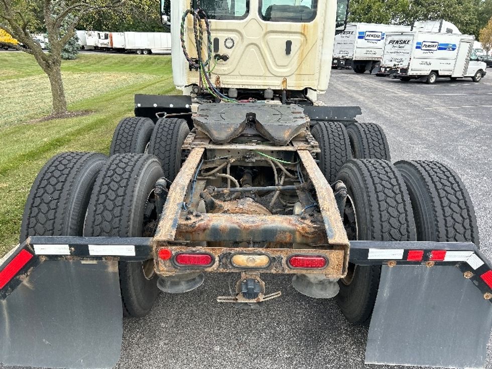 Day Cab Tractor-Heavy Duty Tractors-Freightliner-2019-T12664ST-Lansing-MI-610,612\n\t\tmiles-$ 29,500 - Image 6