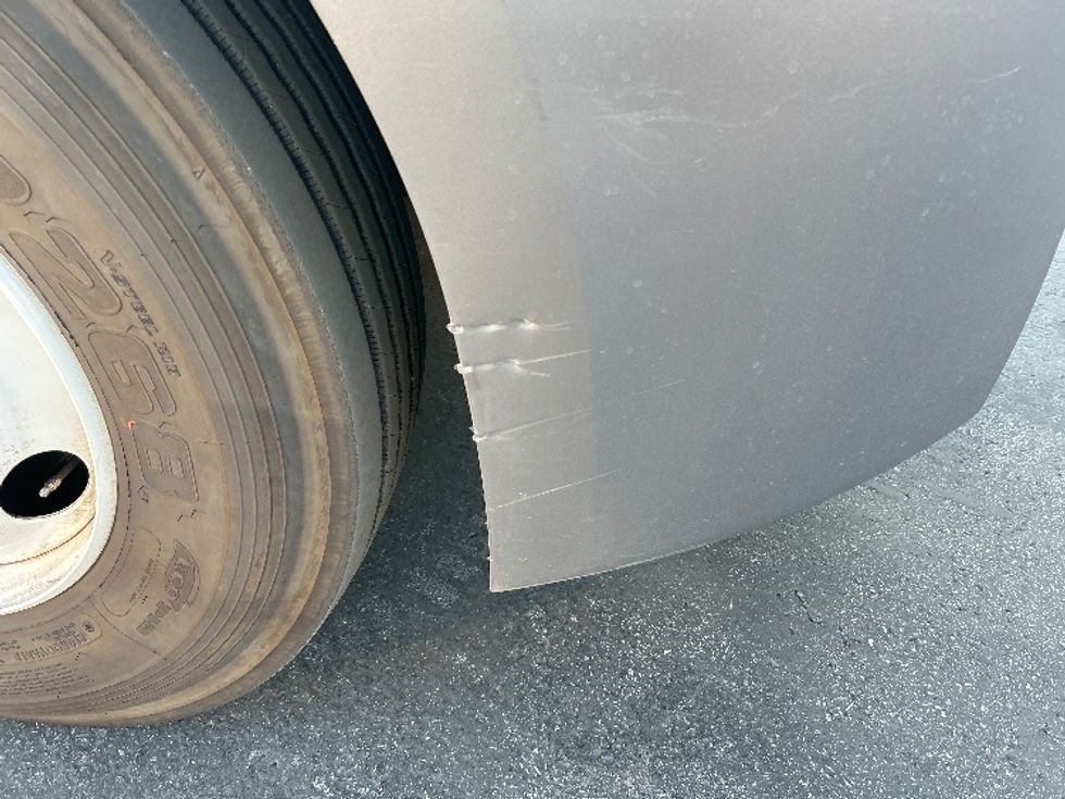 Day Cab Tractor-Heavy Duty Tractors-Freightliner-2019-T12664ST-Las Vegas-NV-151,795\n\t\tmiles-$ 61,750 - Image 17