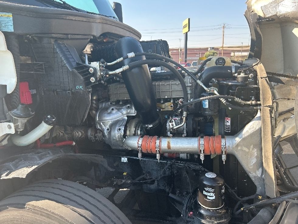 Day Cab Tractor-Heavy Duty Tractors-Freightliner-2019-T12664ST-Las Vegas-NV-227,125\n\t\tmiles-$ 60,500 - Image 15