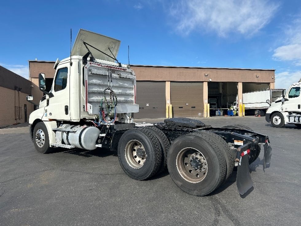 Day Cab Tractor-Heavy Duty Tractors-Freightliner-2019-T12664ST-Las Vegas-NV-229,023\n\t\tmiles-$ 56,250 - Image 5