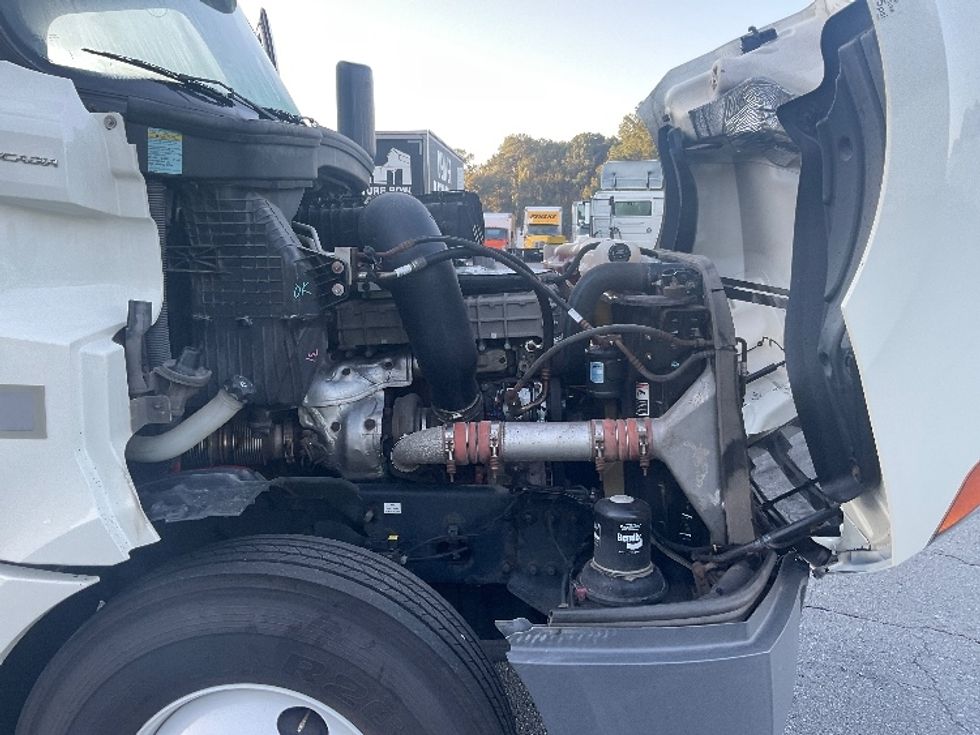 Day Cab Tractor-Heavy Duty Tractors-Freightliner-2019-T12664ST-Little Rock-AR-533,250\n\t\tmiles-$ 37,250 - Image 15