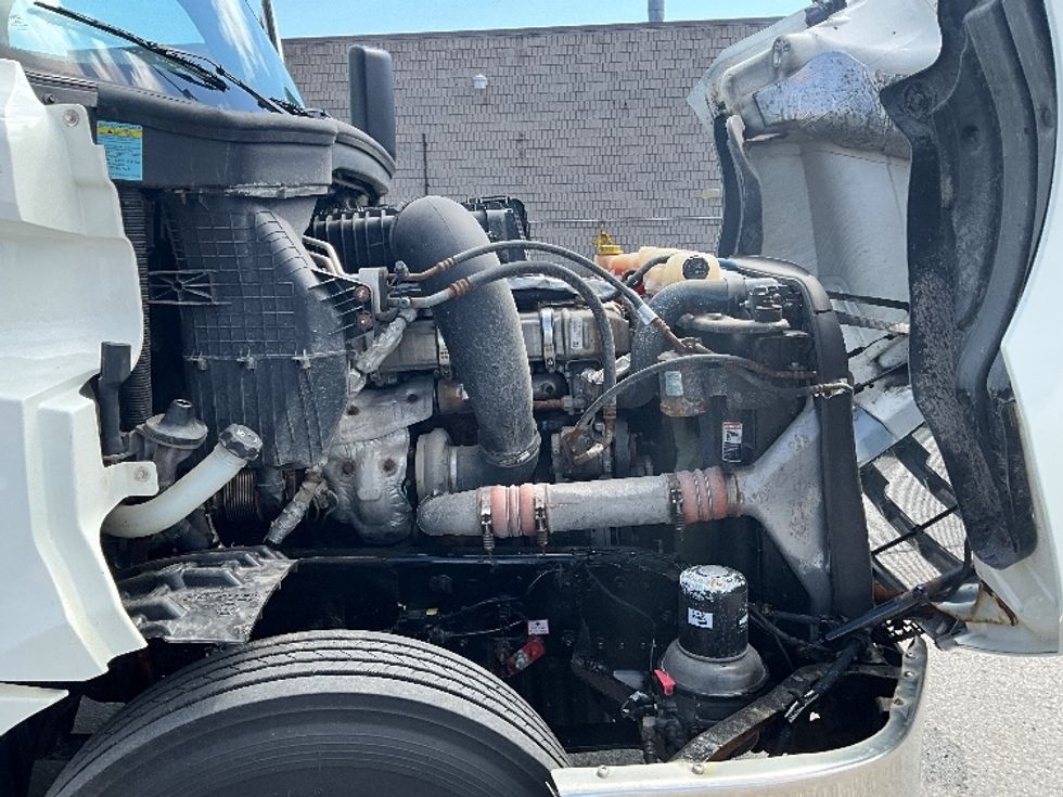 Day Cab Tractor-Heavy Duty Tractors-Freightliner-2019-T12664ST-London-ON-486,026\n\t\tkm-$ 55,500 - Image 15