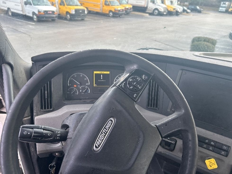 Day Cab Tractor-Heavy Duty Tractors-Freightliner-2019-T12664ST-Louisville-KY-324,810\n\t\tmiles-$ 41,250 - Image 11