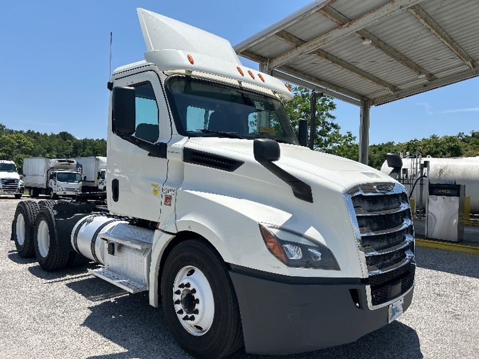 Day Cab Tractor-Heavy Duty Tractors-Freightliner-2019-T12664ST-Loxley-AL-514,584\n\t\tmiles-$ 41,500 - Image 1