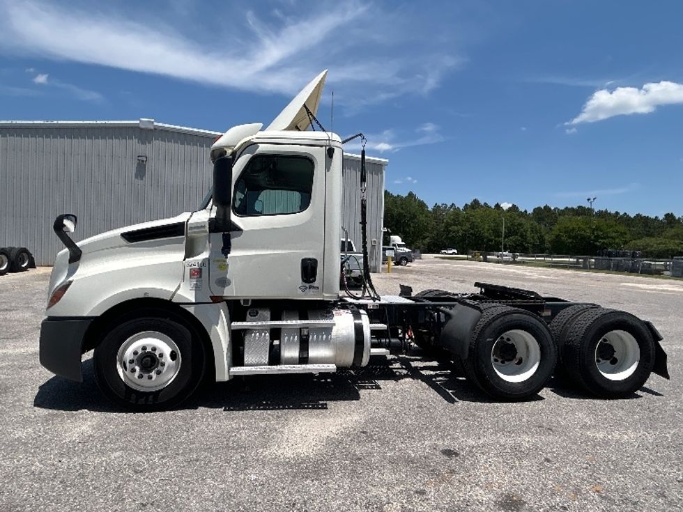 Day Cab Tractor-Heavy Duty Tractors-Freightliner-2019-T12664ST-Loxley-AL-514,584\n\t\tmiles-$ 41,500 - Image 4