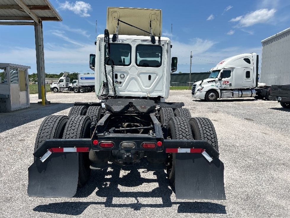 Day Cab Tractor-Heavy Duty Tractors-Freightliner-2019-T12664ST-Loxley-AL-514,584\n\t\tmiles-$ 41,500 - Image 6
