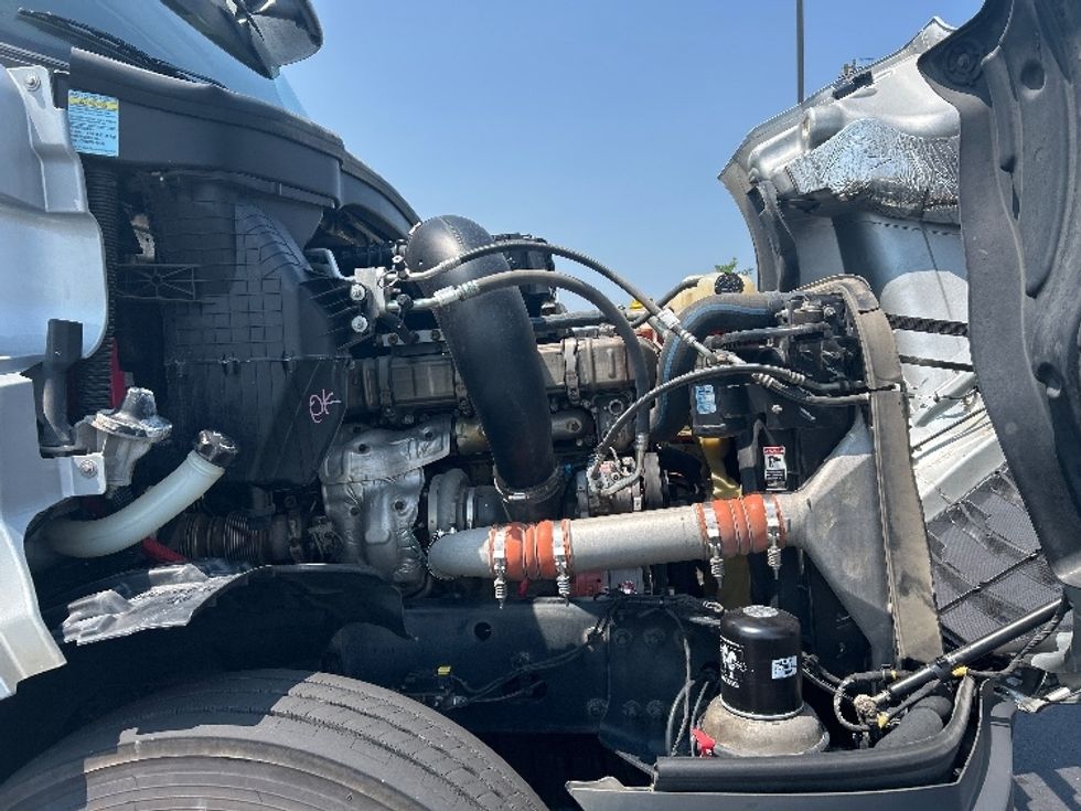 Day Cab Tractor-Heavy Duty Tractors-Freightliner-2019-T12664ST-Madison-AL-344,084\n\t\tmiles-$ 45,750 - Image 14
