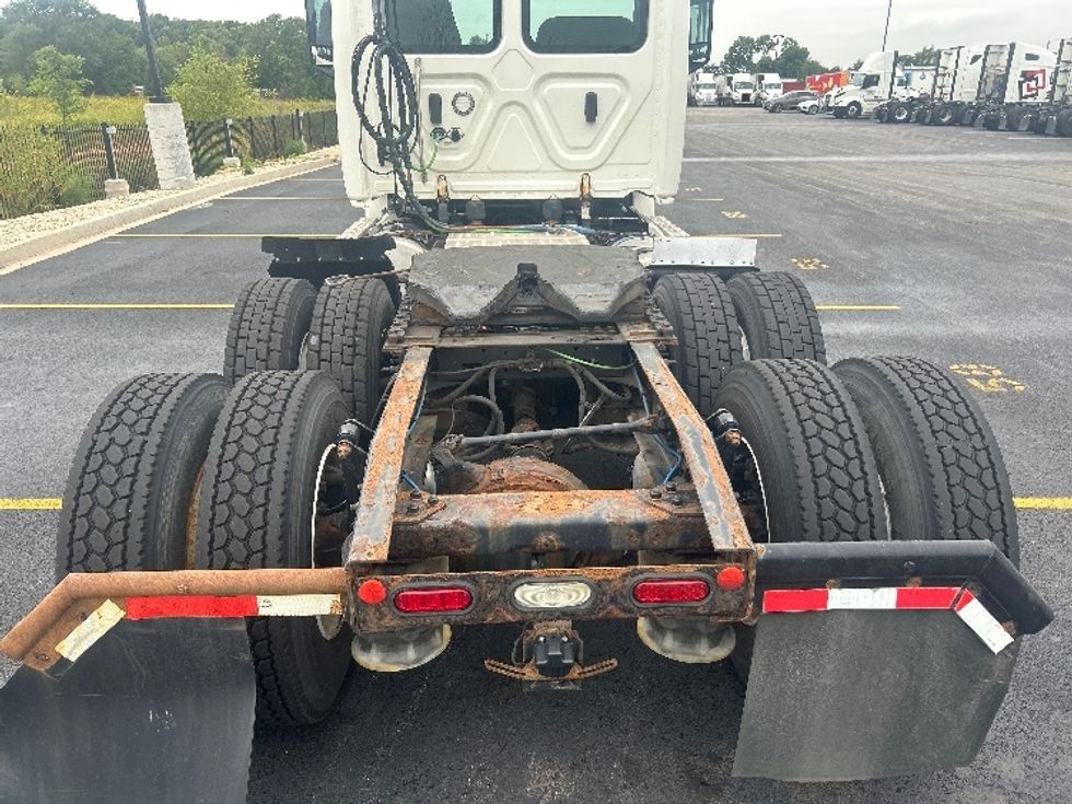 Day Cab Tractor-Heavy Duty Tractors-Freightliner-2019-T12664ST-Melrose Park-IL-340,817\n\t\tmiles-$ 45,750 - Image 6
