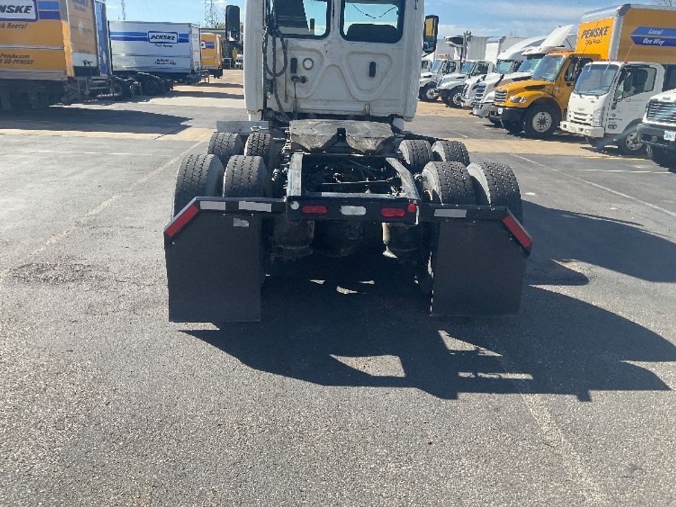 Day Cab Tractor-Heavy Duty Tractors-Freightliner-2019-T12664ST-Memphis-TN-305,821\n\t\tmiles-$ 62,000 - Image 6